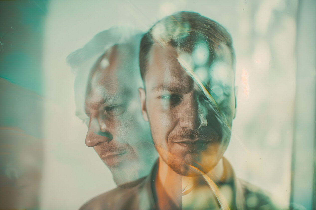 hra světla a stínu